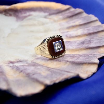 Image 2 of Gold signet ring with carnelian and zirconia | Men