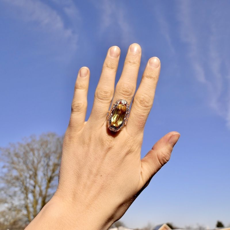 Image 5 of Rose gold butterfly ring set with beryl