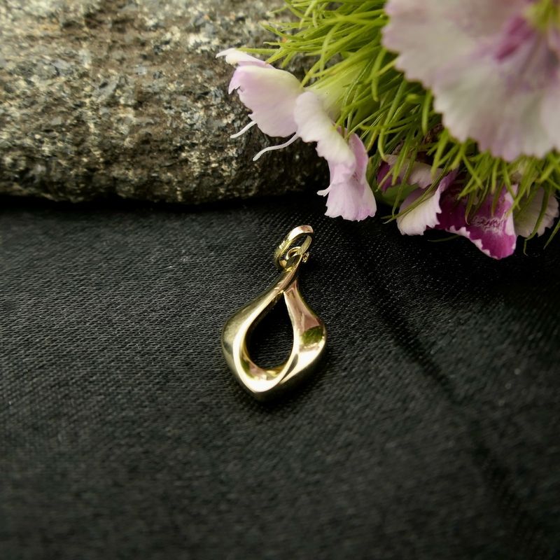 Image 2 of Golden fantasy pendant