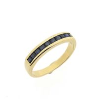 18 carat gold ring with sapphire