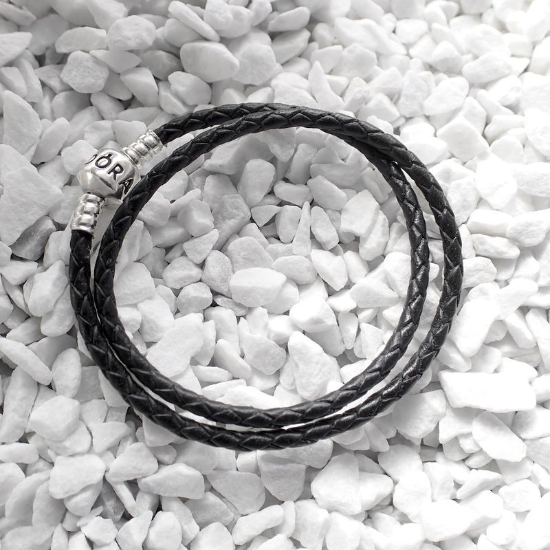 Image 2 of Pandora Moments double-woven black leather bracelet; Silver; | 34 cm