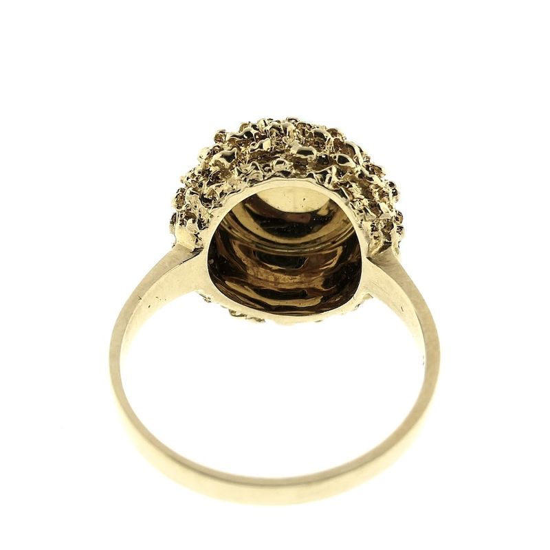 Image 8 of 18 carat gold ring with chrysoprase