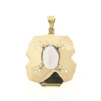 Gold pendant with clear zirconia