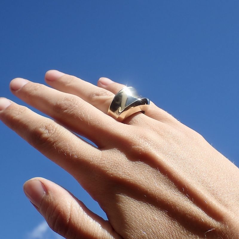 Image 3 of Gold robust ladies ring