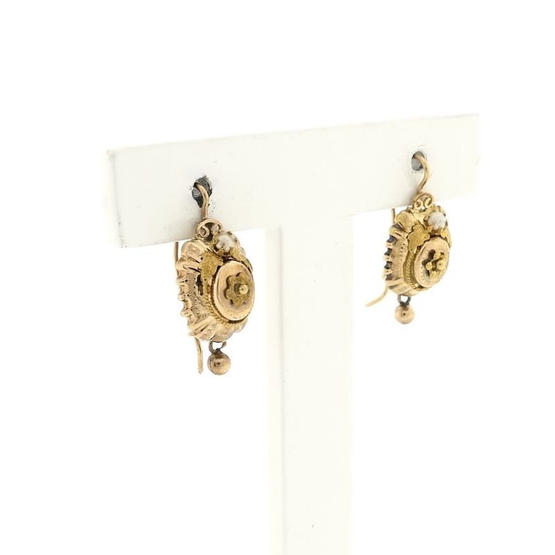 Image 4 of Gold stud earrings with pearl | Antique/vintage