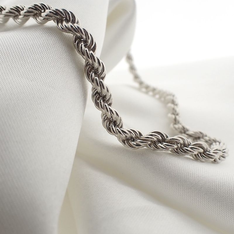 Image 4 of Silver twisted link chain | 42.5 cm