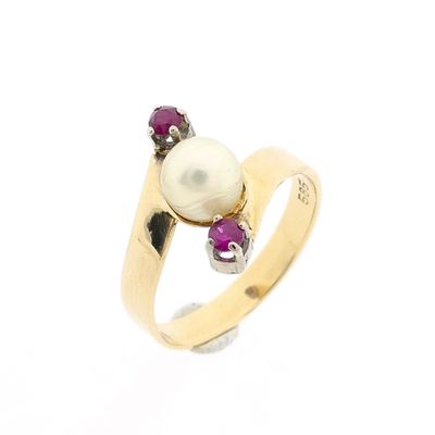 Image 1 of Gold Ring with Cultured Pearl and Ruby; 14K; Size 18.25
