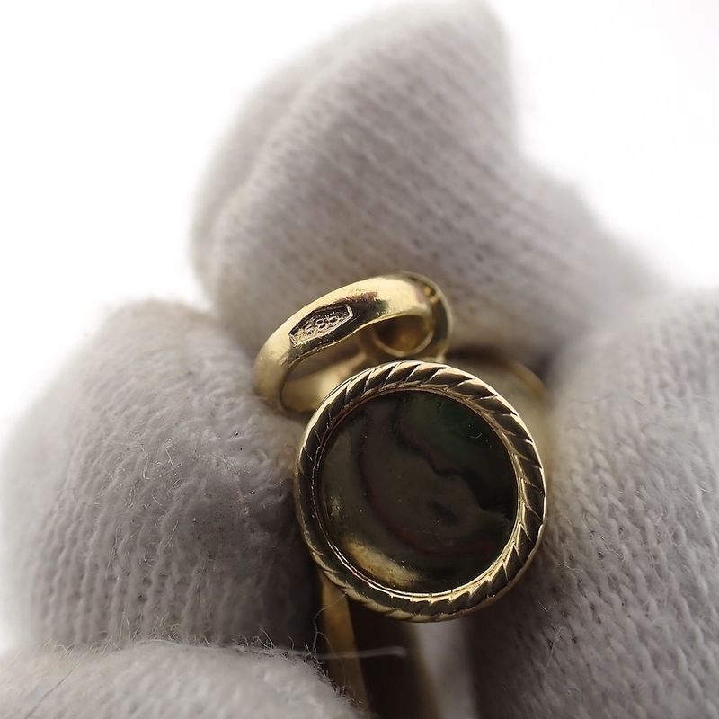 Image 4 of Gold pendant of a whistle