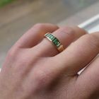 Image 10 of 18-karat gold ring with emerald and diamonds | 0.03 ct.