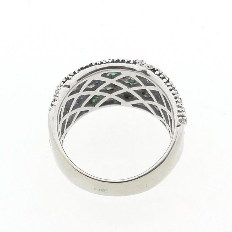 Image 4 of White gold ring with sapphire, emerald and diamonds; Approx. 0.28 ct.