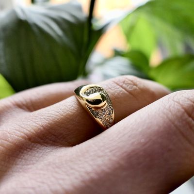 Gold ring with zirconia Image 2 of Gold ring with zirconia