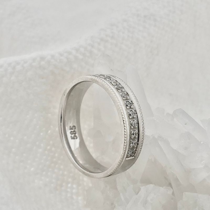 Image 2 of White gold ring with zirconia