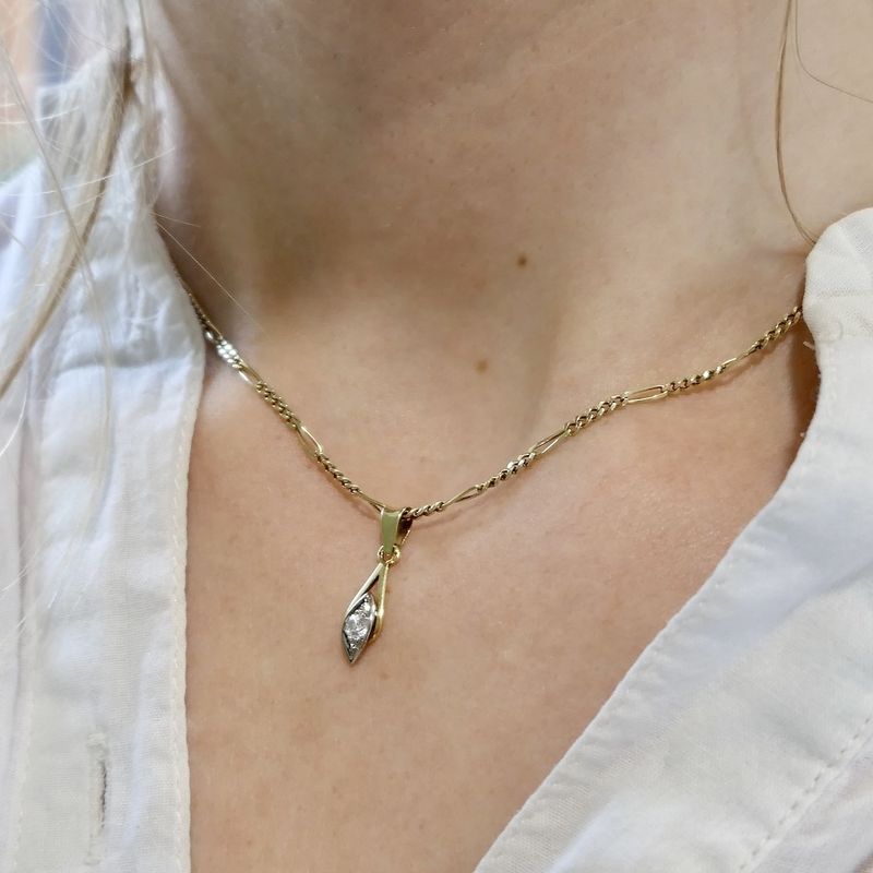 Image 2 of Gold pendant with zirconia | Minimalist