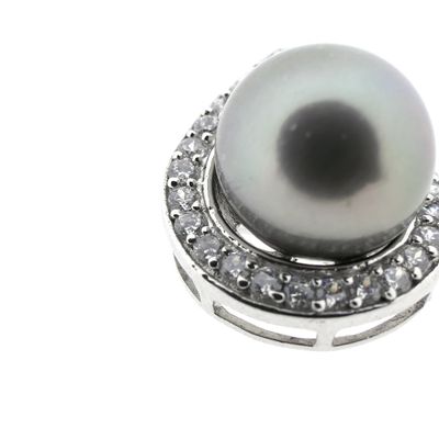 Image 2 of 8 carat pendant with Tahitian pearl and zirconia