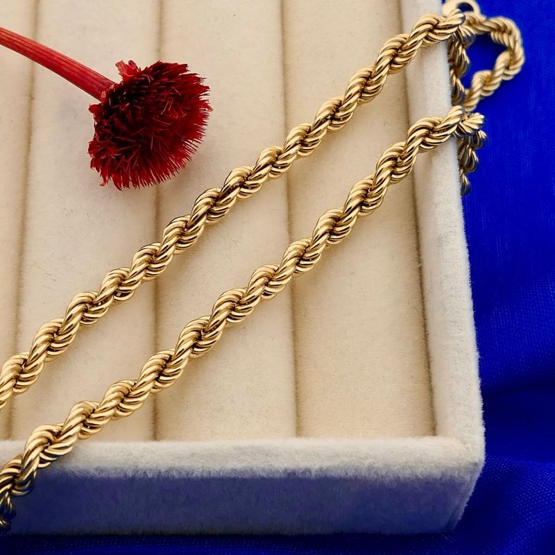 Image 2 of Golden Twisted Link Chain