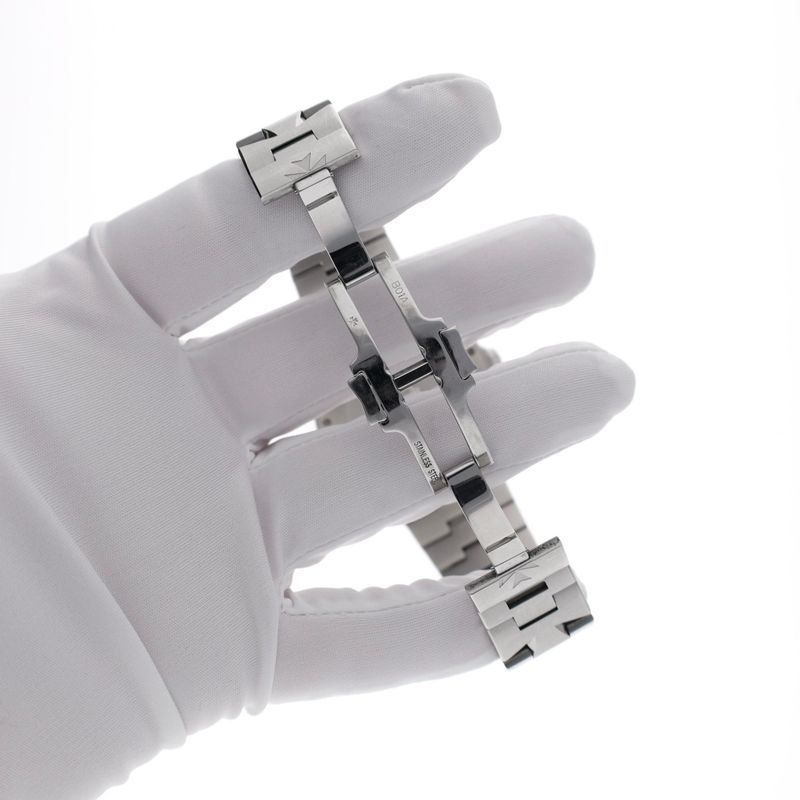 Image 19 of Vacheron Constantin Overseas 42mm 47040/B01A-9093; Automatic Men's Watch