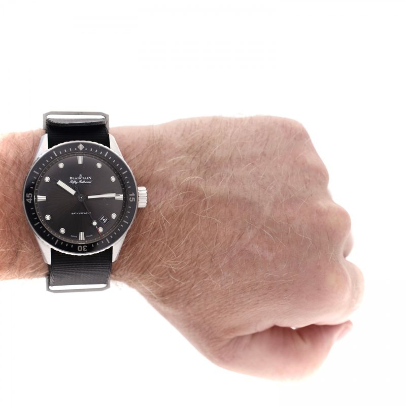 Afbeelding 16 van Blancpain Fifty Fathoms Bathyscape 5000-1110-NABA; Automatisch Heren Horloge