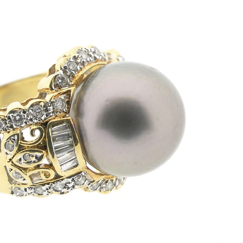 Image 10 of Gold ring with Tahitian pearl and diamond 0.46 ct.