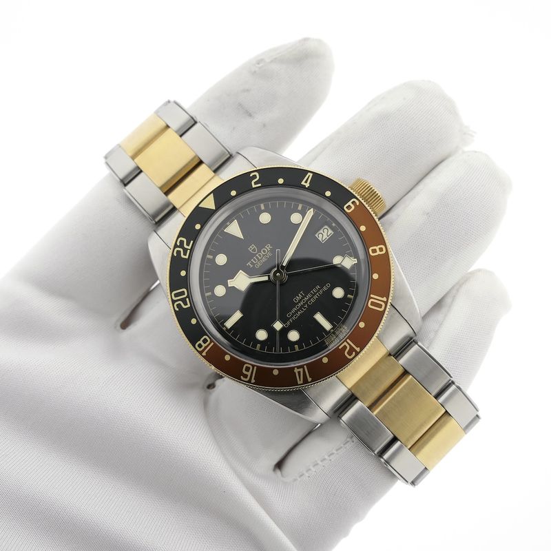 Image 10 of Tudor Black Bay 41mm GMT 'Steel & Gold' 79833MN; Automatic men's watch