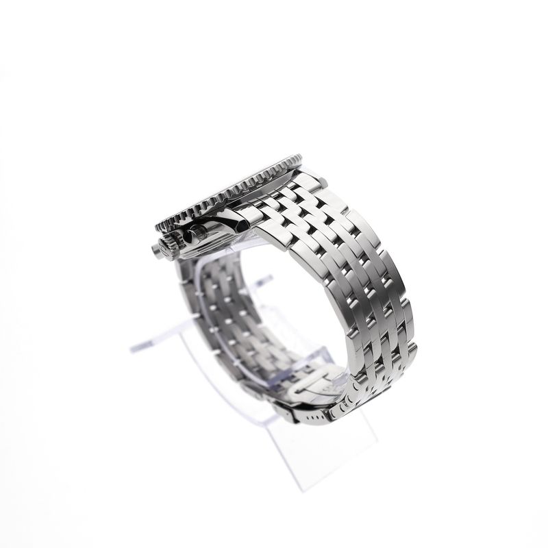 Image 15 of Breitling Navitimer Chronograph A23322; Automatic men's watch