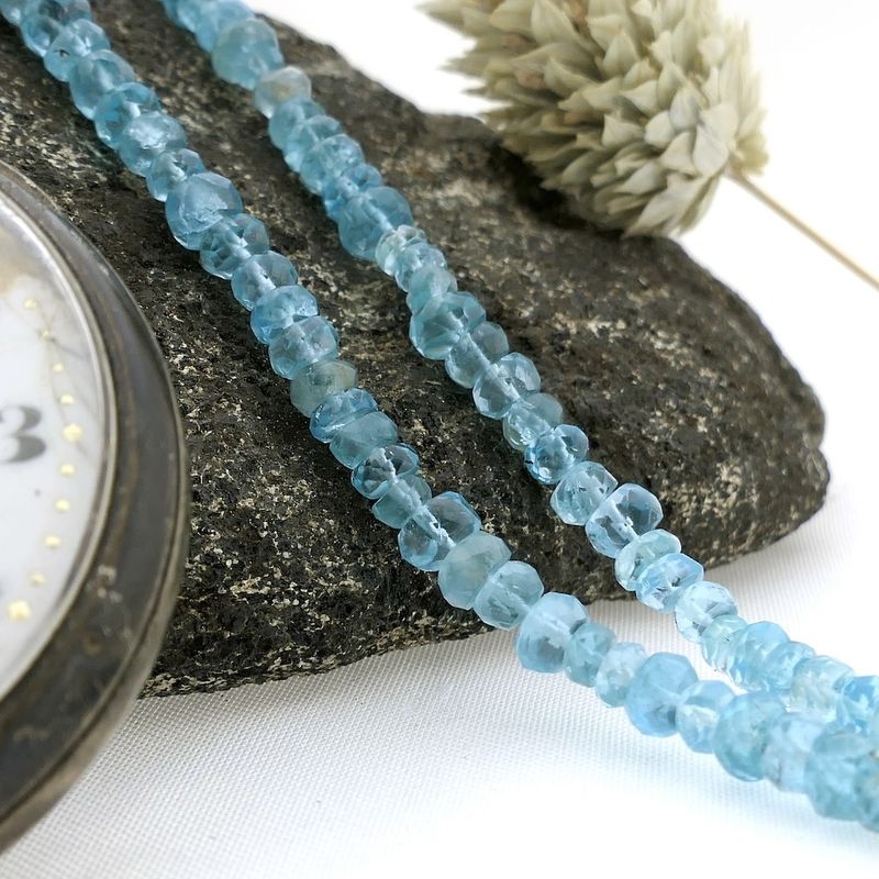 Image 10 of Light blue topaz bead necklace with gold clasp