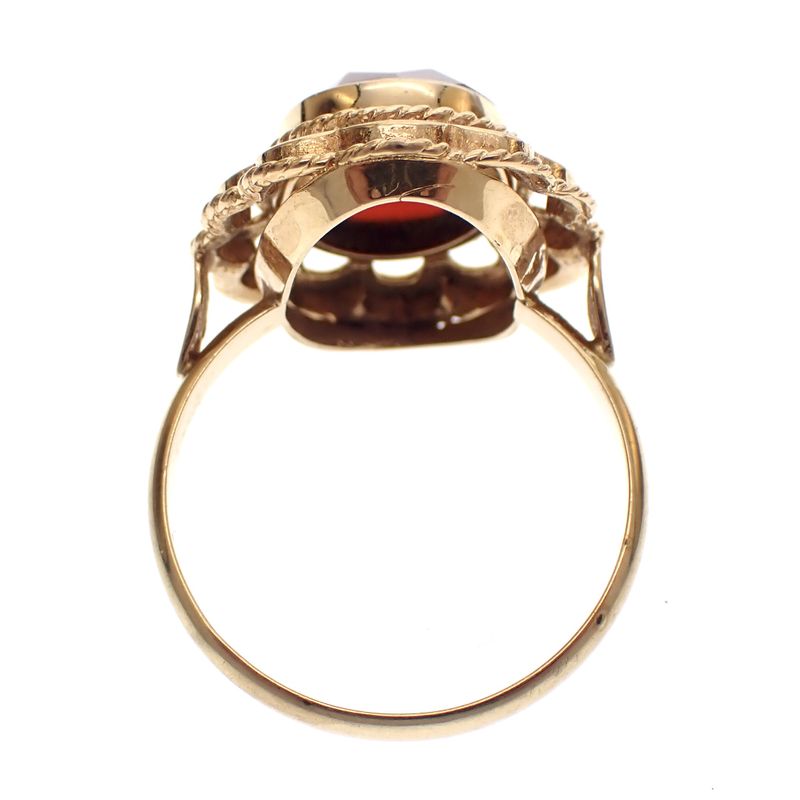 Image 5 of Vintage gold ring with carnelian