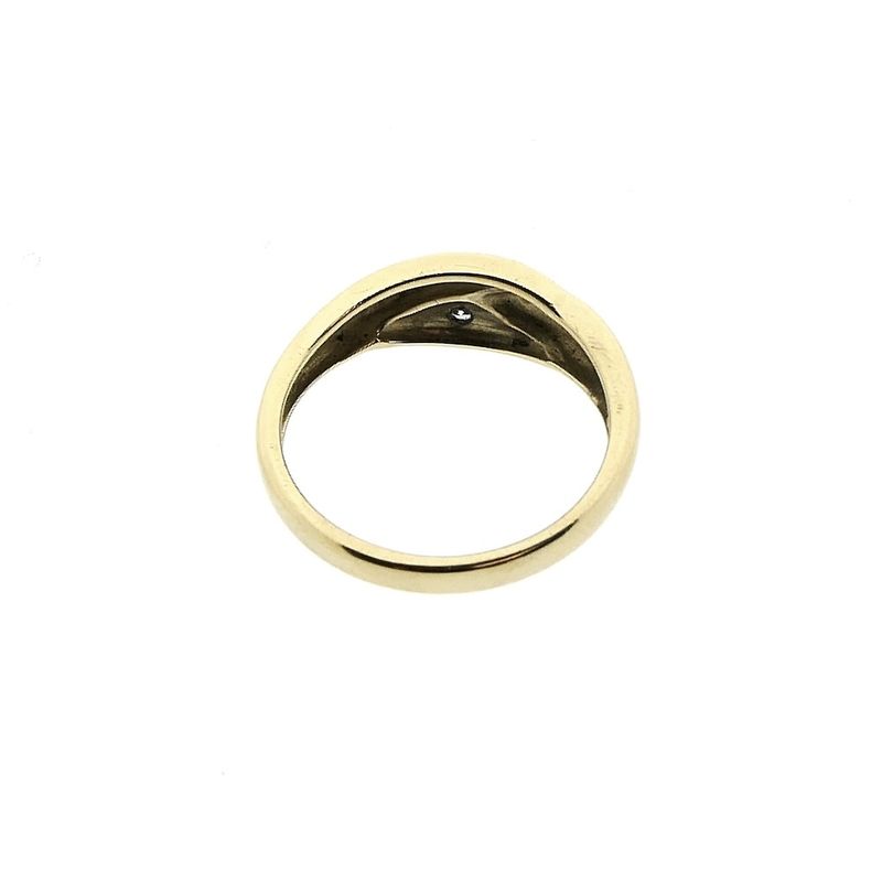 Image 5 of Gold ring with diamond; 0.04 ct.