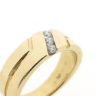 Image 3 of Gold ring with diamonds 0.15 ct.