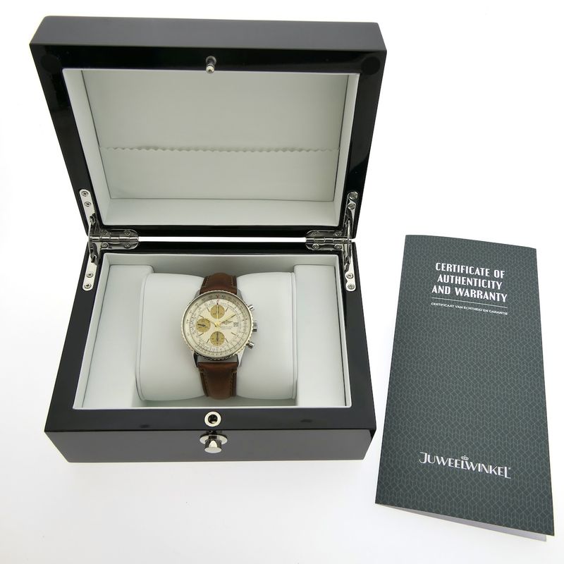 Image 4 of Breitling 'Old' Navitimer B13019; Vintage chronograph men's watch