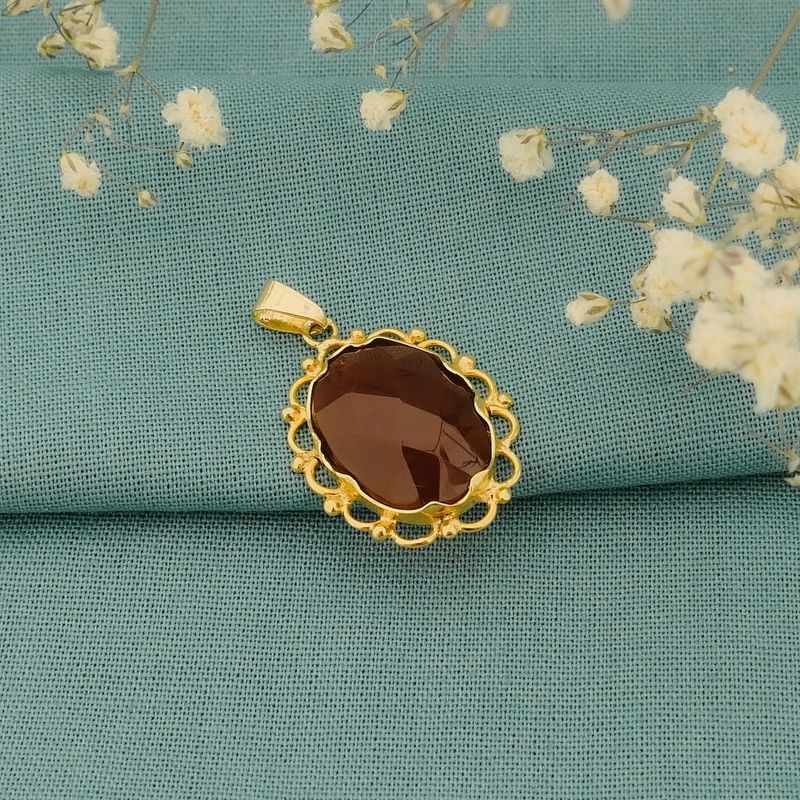 Image 2 of Gold pendant with carnelian | Vintage