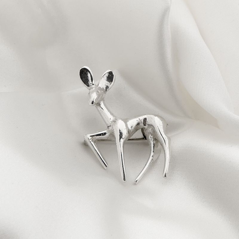 Image 6 of Silver brooch of a hind (female deer)