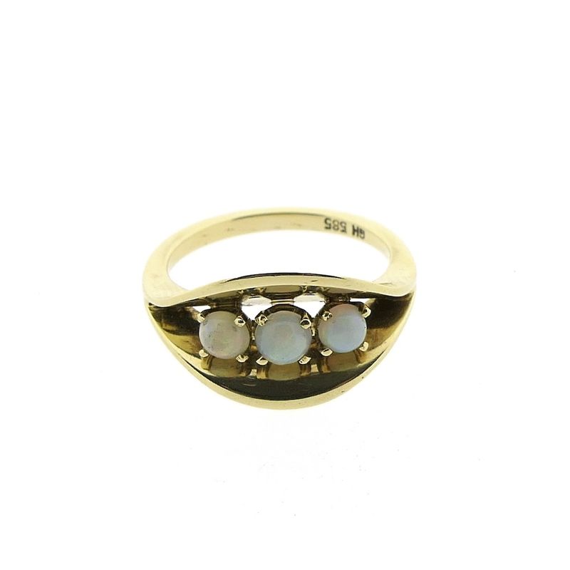 Image 4 of Gold ring with white opal