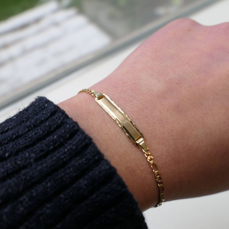 Image 8 of Gold Figaro link bracelet with engraving | 16.5 - 18.5 cm