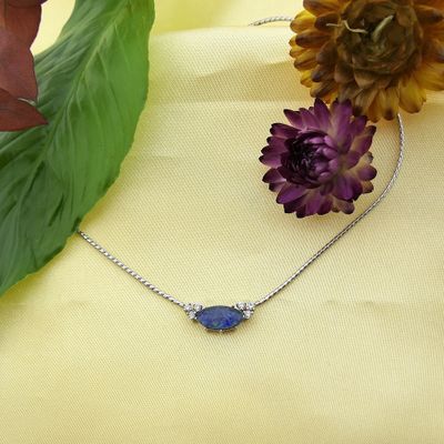 Image 2 of White gold necklace with diamond and triple opal | 42 cm