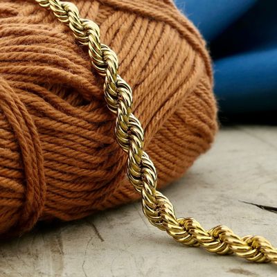 Image 2 of 8 carat twisted link chain