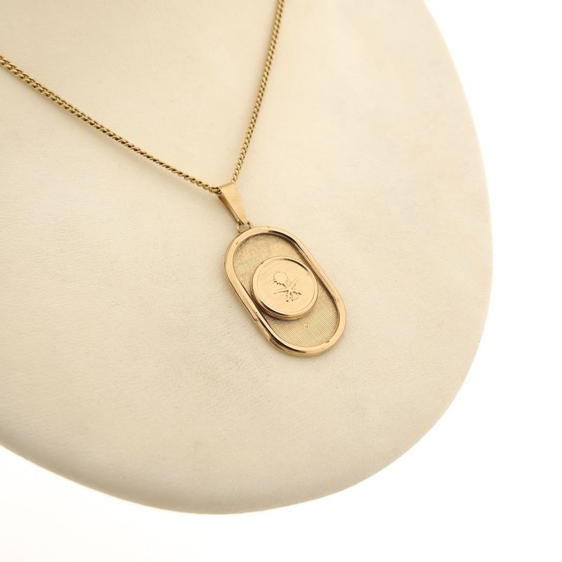 Image 10 of Rose gold pendant with Saudi Arabia emblem