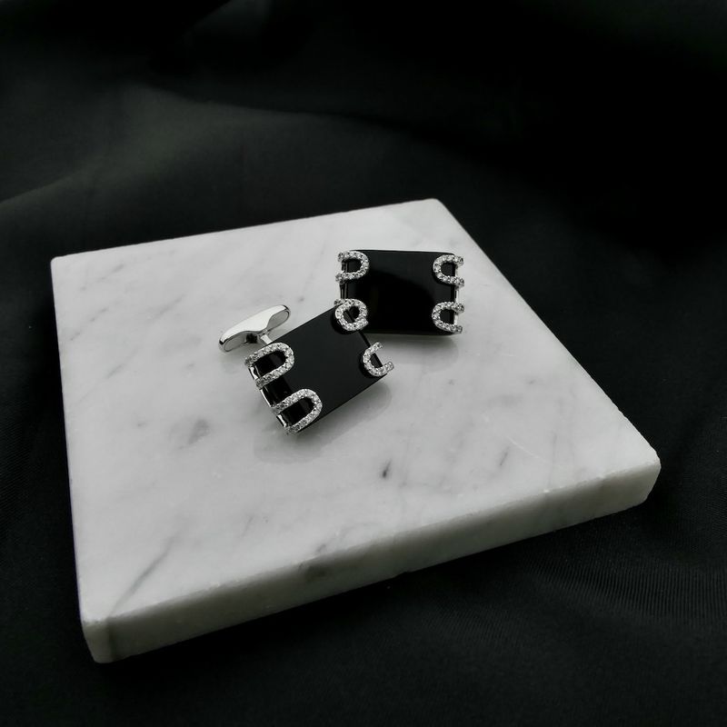 Image 5 of White gold cufflinks with onyx and diamonds; 1.20 ct.