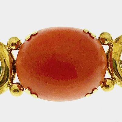 Image 2 of Antique gold brooch with blood coral