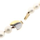Image 14 of Pearl necklace with 9 carat bicolor clasp