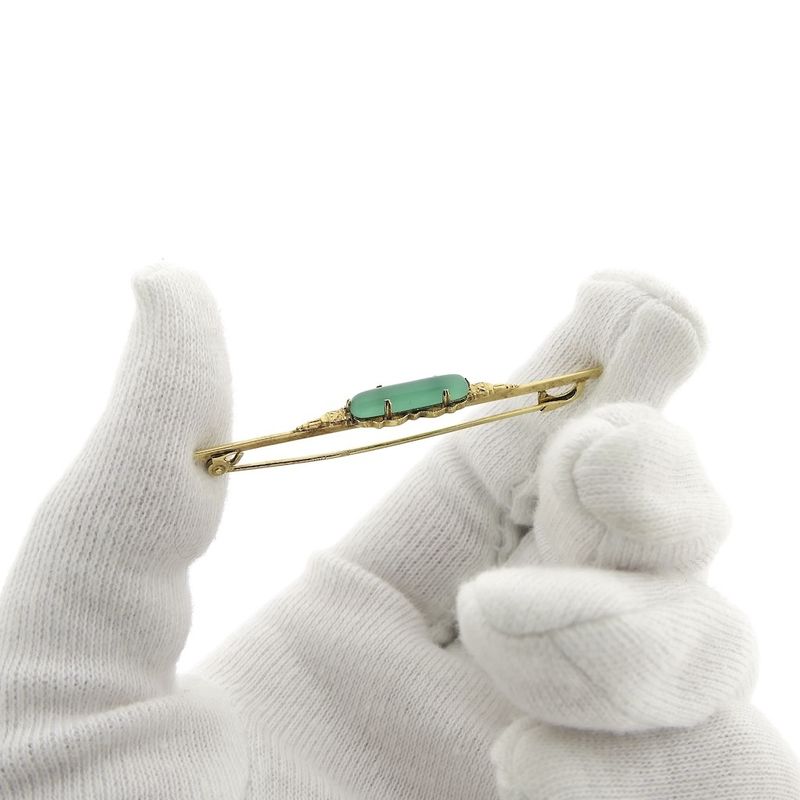 Image 8 of Vintage gold brooch with jade