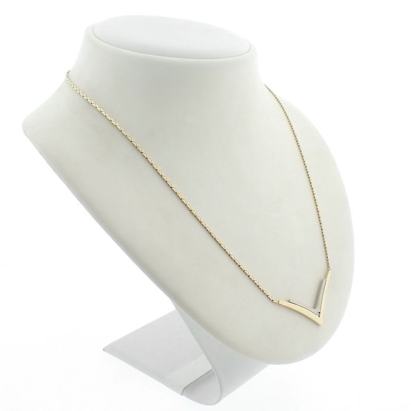 Image 3 of Gold necklace with a fixed pendant and diamond; 0.04 ct | 45.5 cm