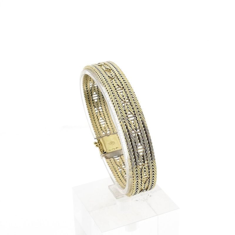 Image 1 of Gold Bracelet with Herringbone Pattern; 14 Karat; 18.5 cm