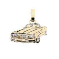 Gold pendant of a Mercedes with zirconia.