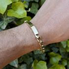 Image 13 of Exclusive gold flat gourmet link bracelet with engraving plate; BREV | 21.5 cm