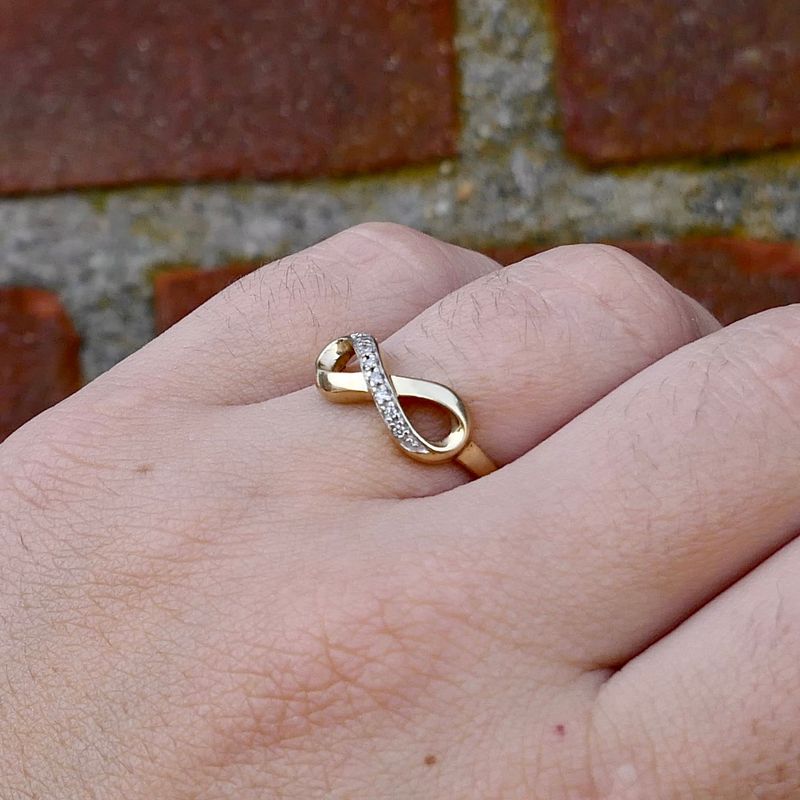 Afbeelding 9 van Gouden infinity ring met diamanten; 0,035 ct.