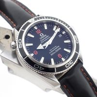 Omega Seamaster Planet Ocean; Men's diving watch