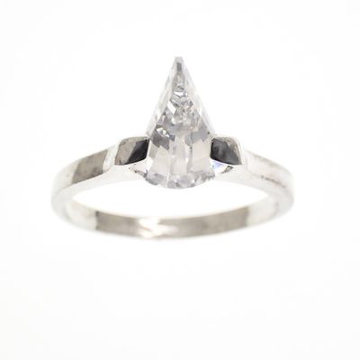 Image 2 of Silver fantasy ring with crystal