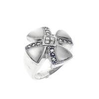 Silver ring with mother of pearl and marcasite