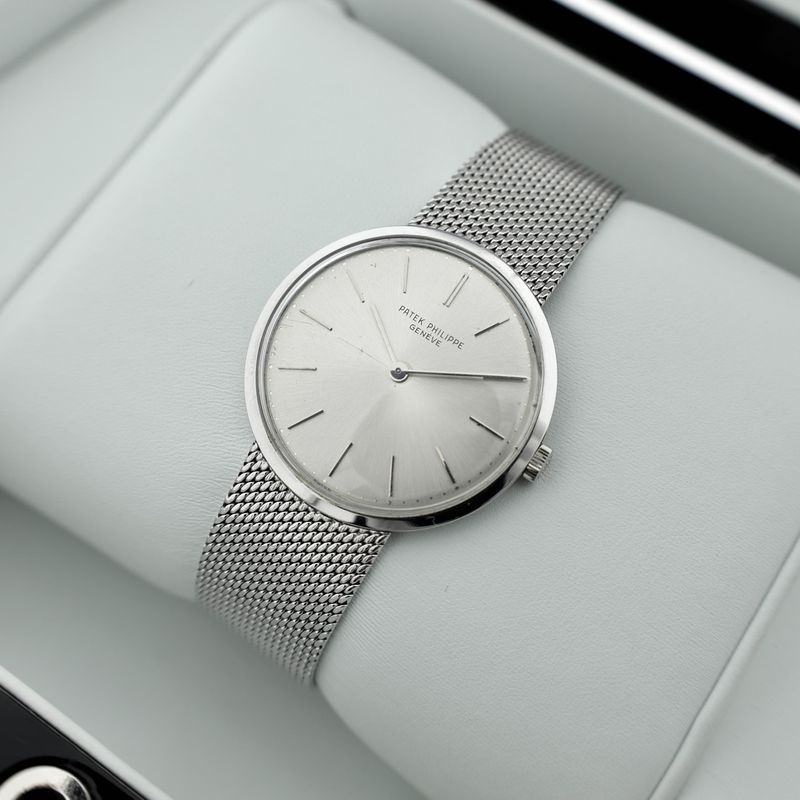 Image 13 of Patek Philippe Calatrava 3484/3; Vintage 18k gold men's watch