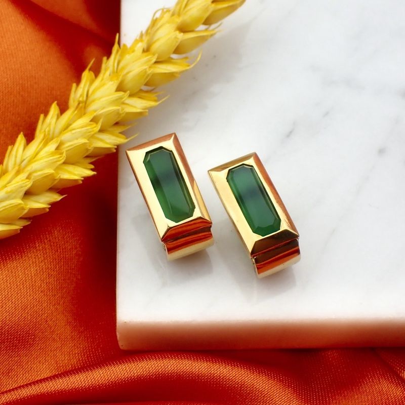 Image 2 of Gold earrings with jade